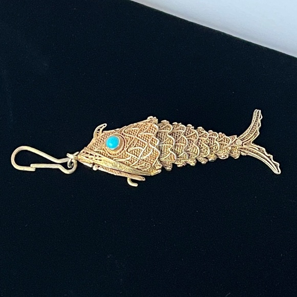 Vintage Gold Tone Fish Pendant Turquoise Cabochon Eye Filigree Articulated Charm